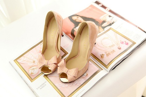 http://melle-lilyvia.cowblog.fr/images/Shoes/shoes6.jpg